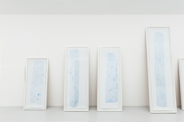Relevé BKY#1,crayon bleu sur canson, 122x46cm, 2013 -- Relevé #1 et #2, crayon bleu sur canson, 150x50cm, 2013 -- Relevé BKY#7, crayon bleu sur canson, 180x35cm, 2013